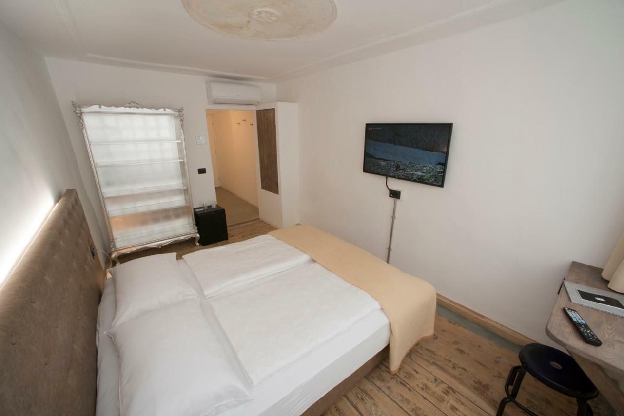 Sir Thomas Bed&More Bozen Extérieur photo